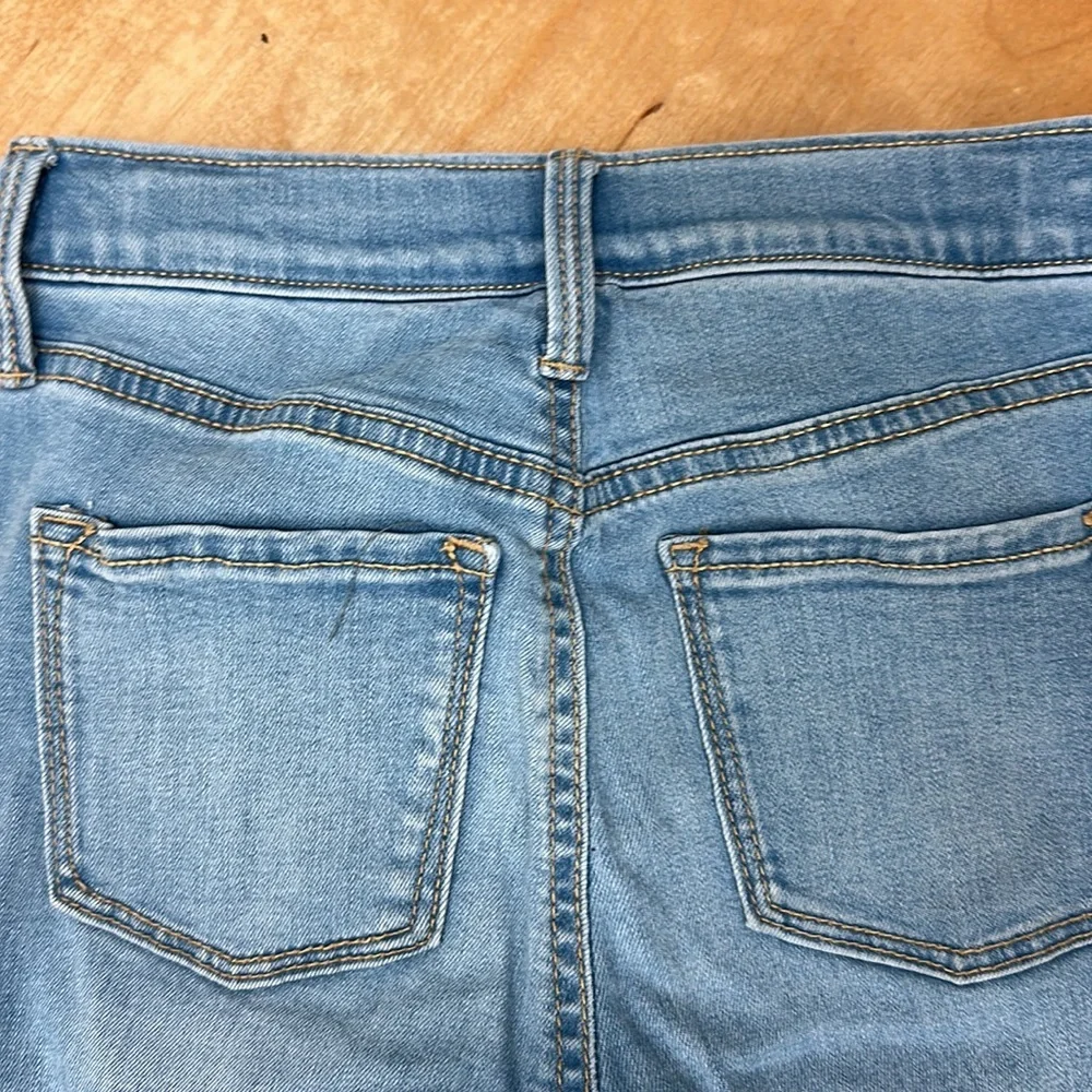 Old navy girls size 10 skinny jeans embroidered raw hem button fly‎